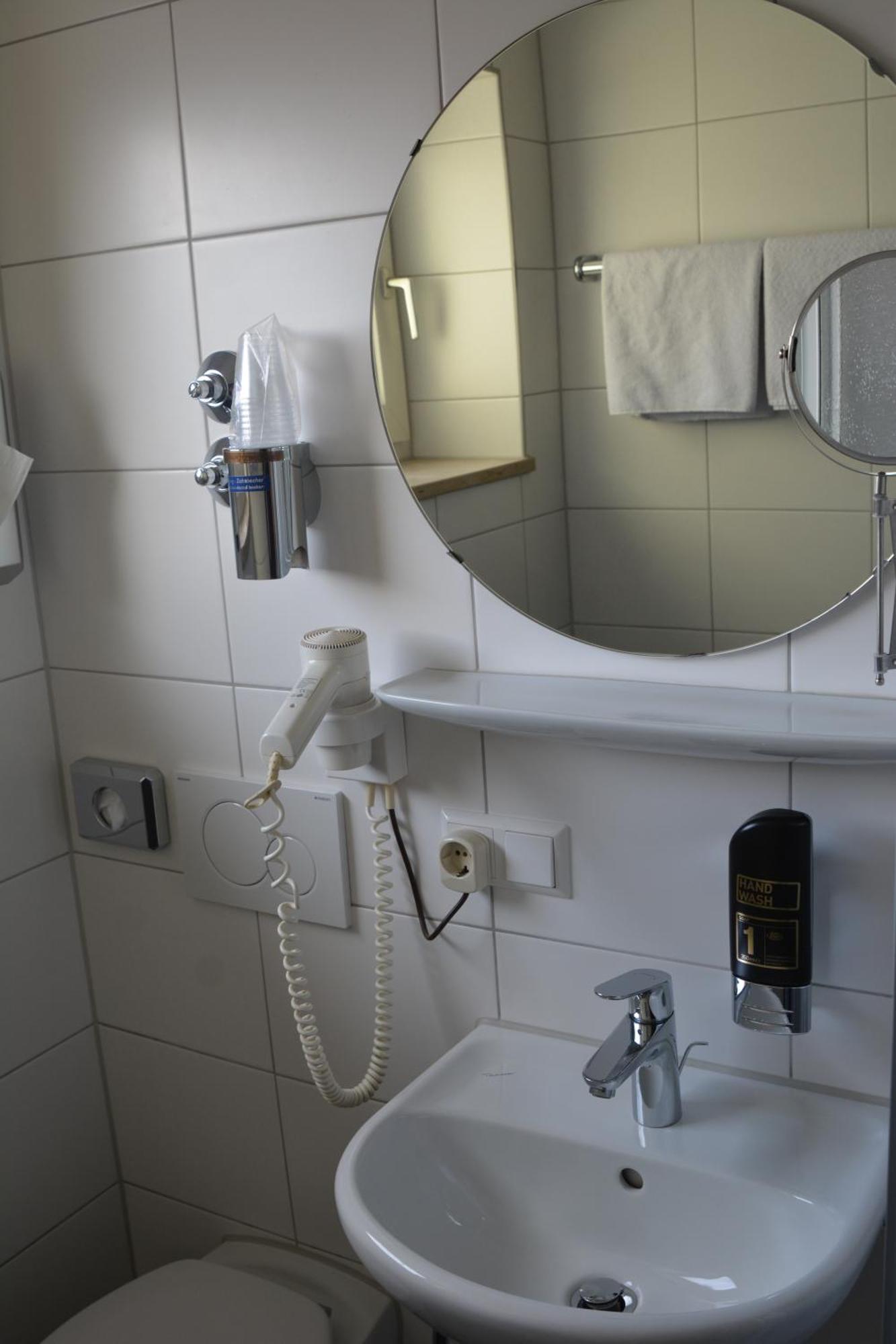 Hotel-gasthof Zur Rose Отель