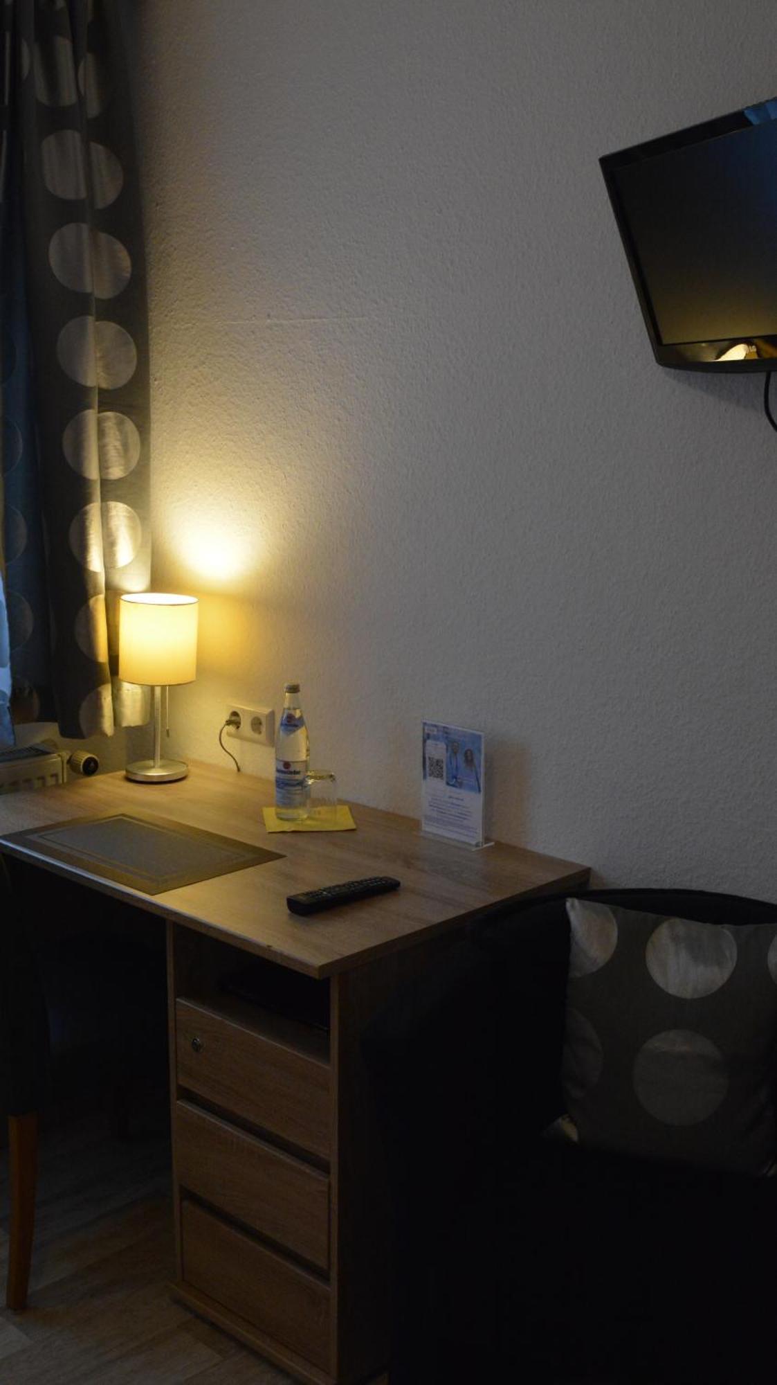 Отель Hotel-gasthof Zur Rose 3*